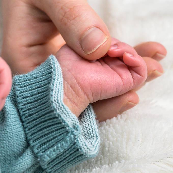 Trotz sinkenden Geburtenraten: An Berner Kliniken gabs 2023 mehr Babys