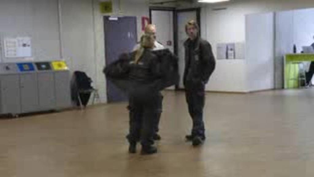 Nach Drohung: Sicherheitsleute bewachen PH Bern