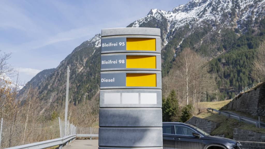 Diesel seit Kriegsausbruch markant teurer, Benzin steigt moderater (Symbolbild)