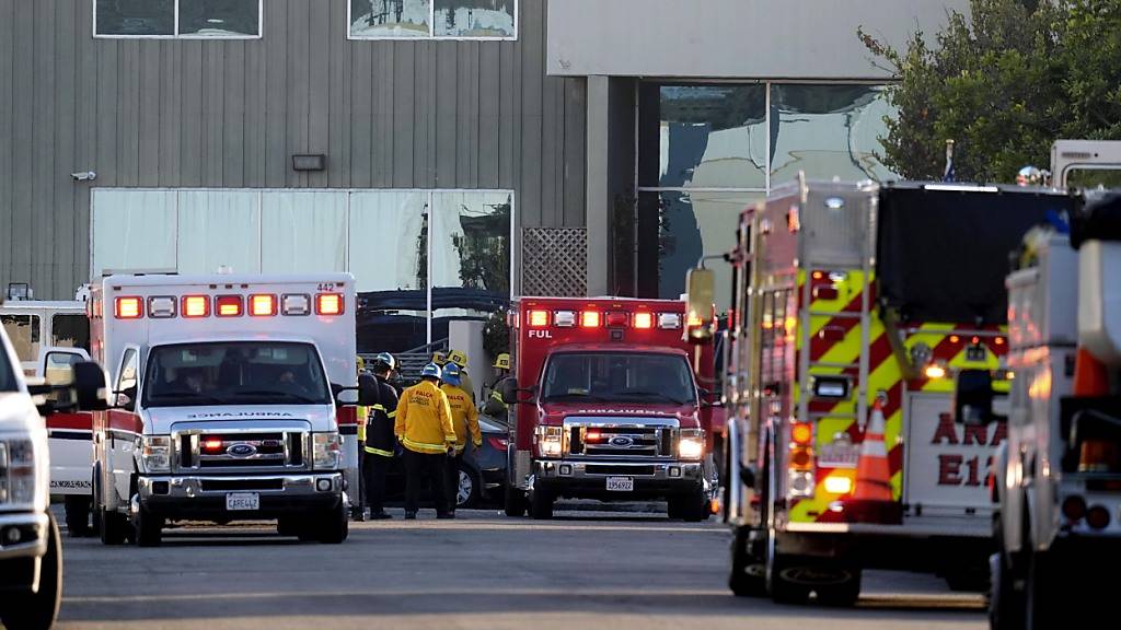 USA: Kleinflugzeug stürzt auf Gebäude - zwei Tote