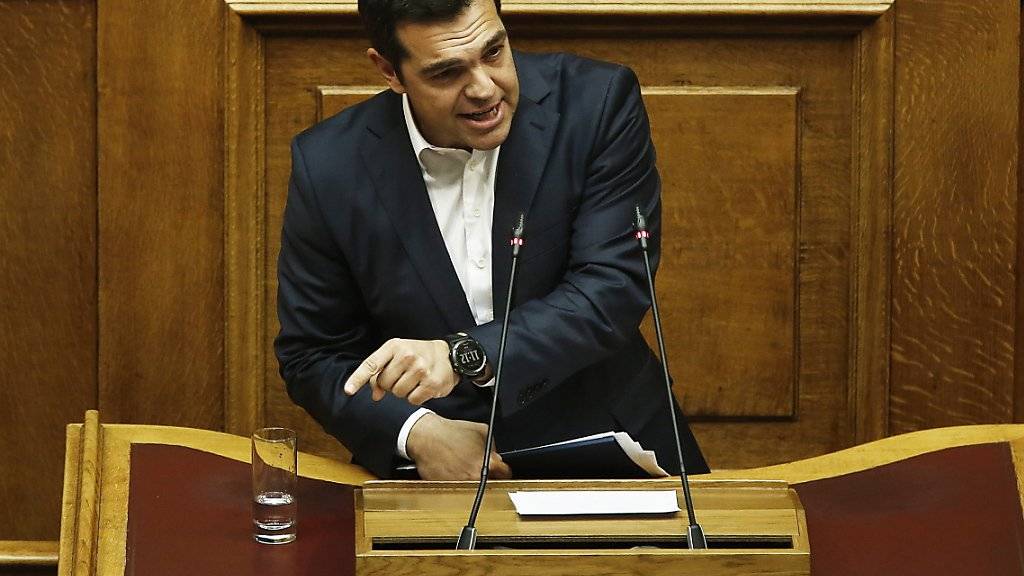 Jetzt ist die Zeit da, um in Wachstum zu investieren, sagte Regierungschef Tsipras vor dem Parlament - das Ende der Sparprogramme im August «unwiderruflch».