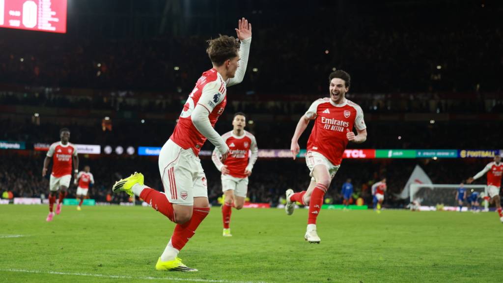 Der 16-jährige Max Dowman macht mit dem 2:0 in der 97. Minute in seinem dritten Premier-League-Match den Sack zu