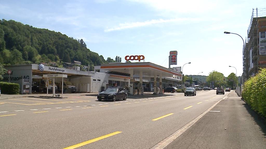 Wettingen: Tankstellenshop überfallen