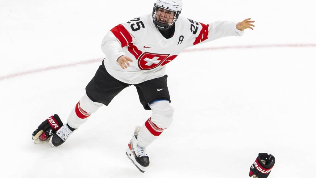 Alina Müller nach dem siegbringenden Tor in der Verlängerung