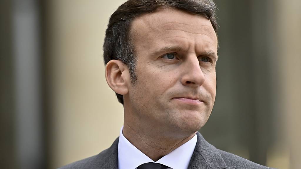 FILED - Emmanuel Macron will keine Regierung unterstützen, wenn sie keine demokratische Legitimität mehr hat. Photo: Julien Mattia/Le Pictorium Agency via ZUMA/dpa