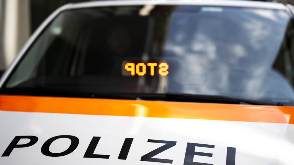 Die Stadtpolizei St. Gallen hielt eine Fahrerin an, die mit ihrem Auto massiv zu schnell unterwegs war. (Symbolbild)