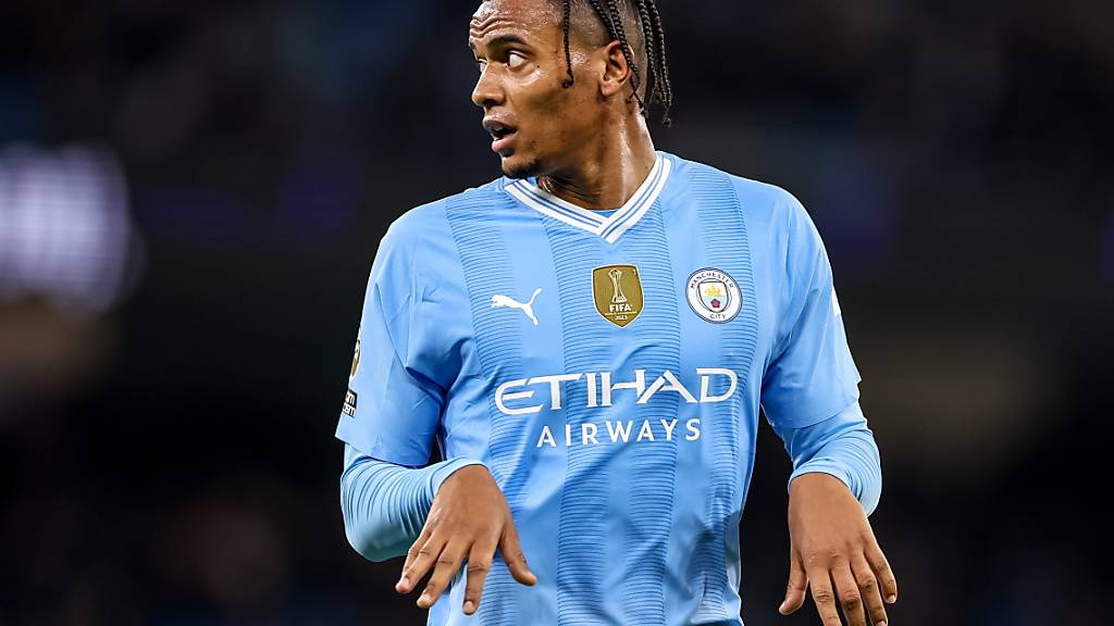 Manchester City spielte mit Manuel Akanji in der Innenverteidigung