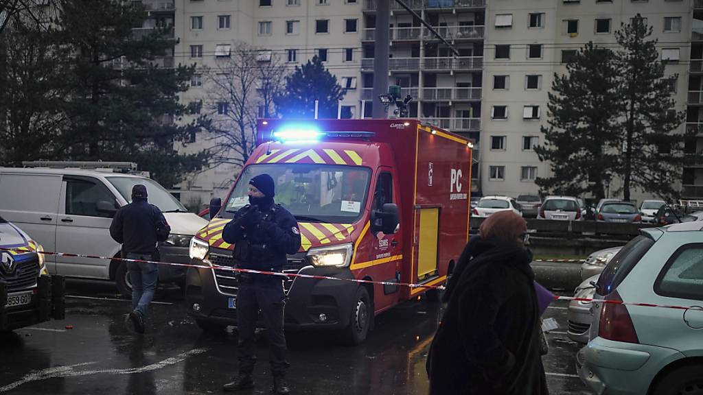 Zehn Personen sterben bei Grossbrand nahe bei Lyon