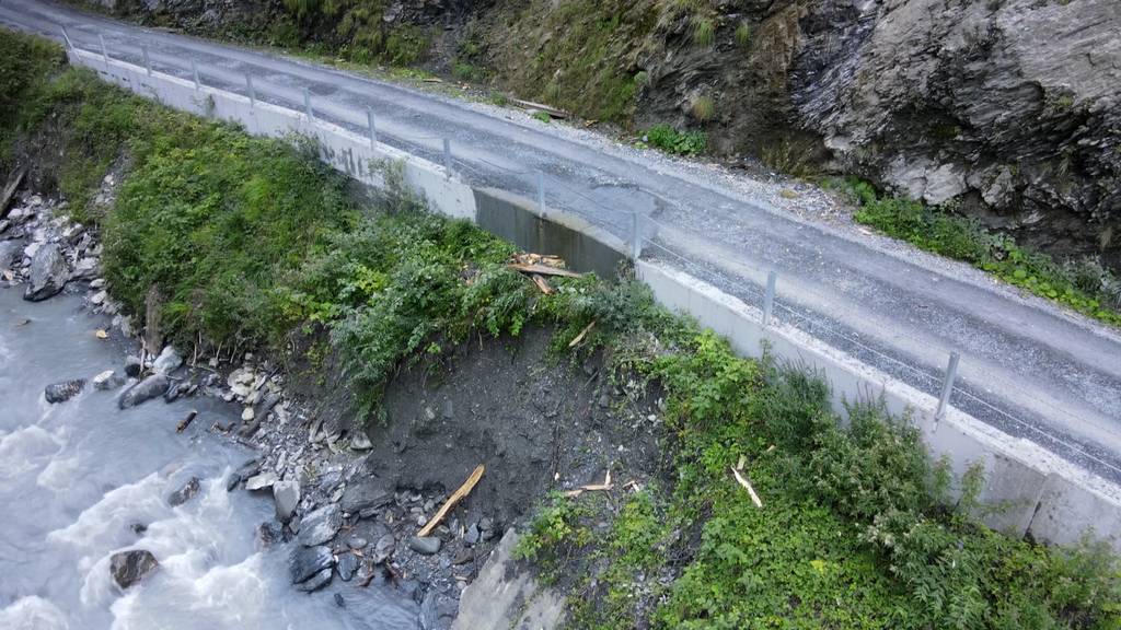 Pfäfers (SG): Herabstürzender Baum trifft Mutter und sechsjährigen Sohn – beide sterben am Unfallort