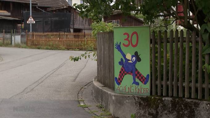 Fremde Person sprach Mädchen in Kallnach an – Schulleitung sensibilisiert Eltern