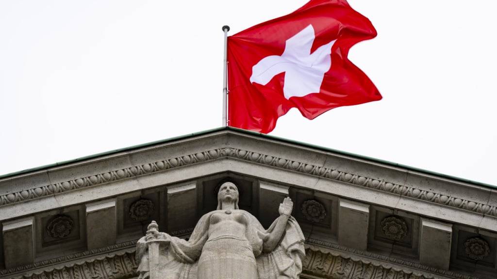 Das Bundesgericht hat die Verlängerung der Untersuchungshaft für einen wegen vorsätzlicher Tötung beschuldigten Mann bestätigt. (Archivbild)