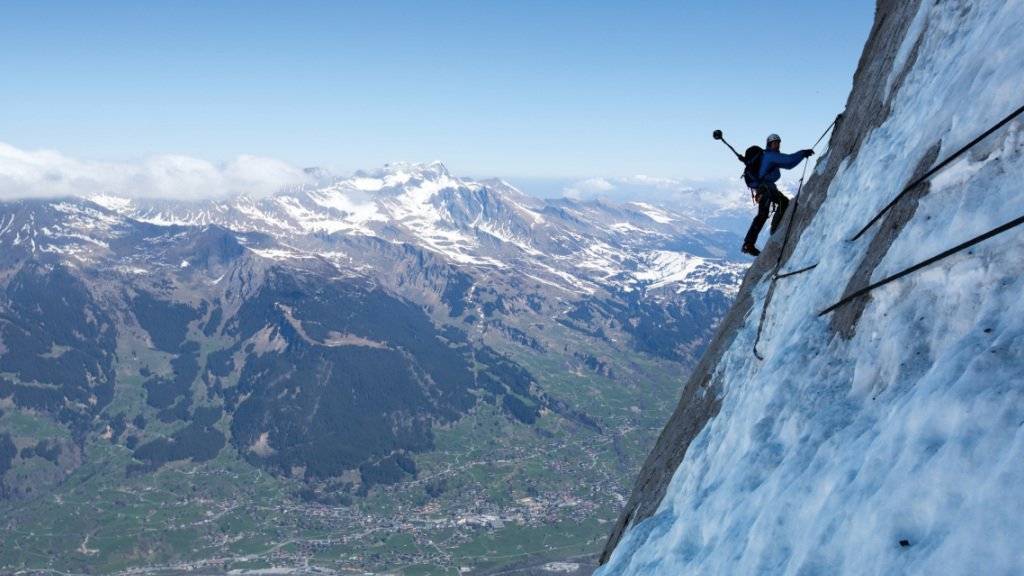 Randensaft könnte Bergsteigern die Akklimatisation in der Höhe erleichtern. Die Eigernordwand bleibt dennoch Könnern vorbehalten. (Archivbild)