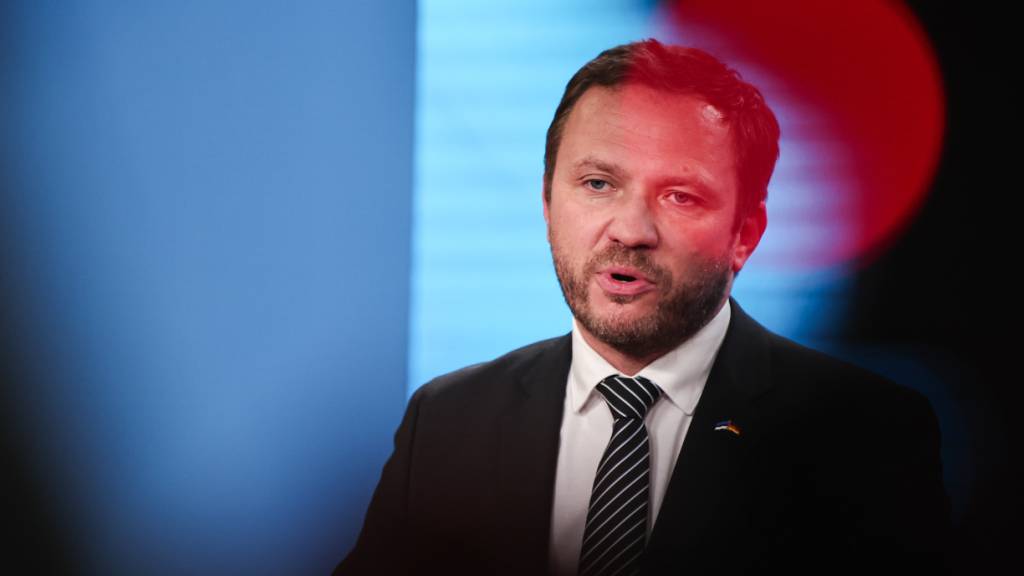 ARCHIV - Margus Tsahkna, Außenminister von Estland, spricht auf einer Pressekonferenz. Foto: Hannes P Albert/dpa/Archivbild