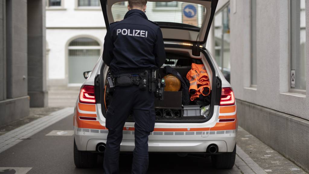 Die St. Galler Kantonspolizei stellte ein Projektil sicher. (Archivbild)