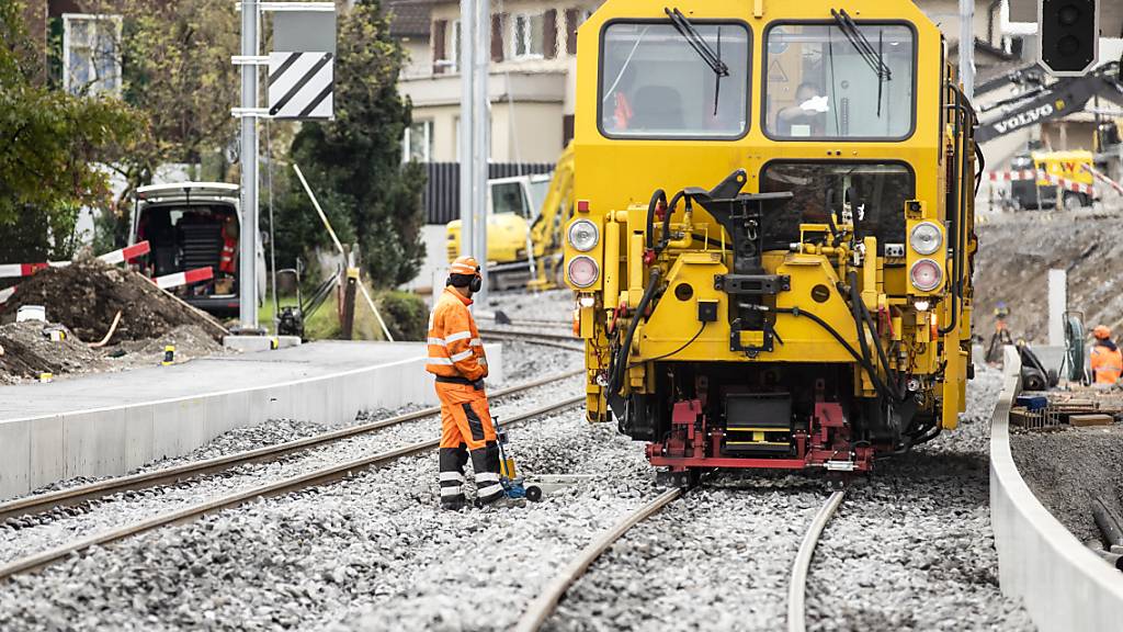 In diesem Herbst führt die Bahn Sanierungsarbeiten im Berner Oberland durch. (Archivbild)