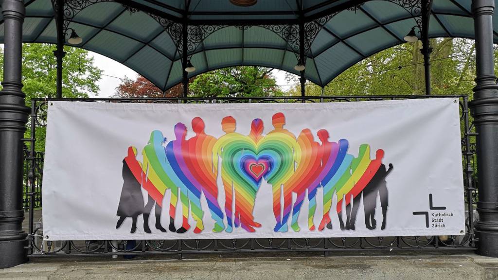 Am 10. Mai 2021 wurden queere Paare am Platzspitz gesegnet