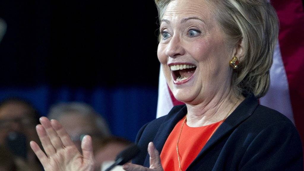 Will ihr Image mit Comedy aufpolieren: Hillary Clinton (Archiv)