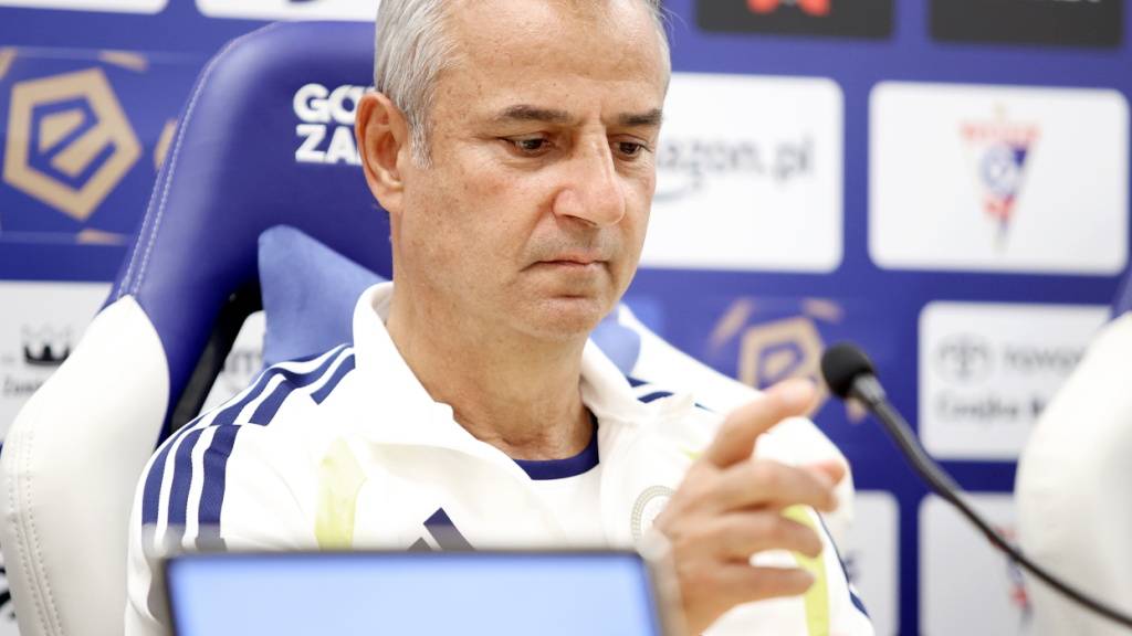Fenerbahçe Istanbuls Trainer tritt zurück: Präsident legt Veto ein
