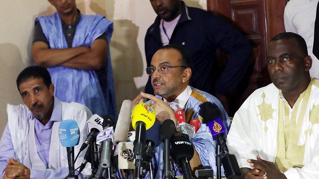 Wegen mehrerer Unregelmässigkeiten habe die Wahl jegliche Glaubwürdigkeit verloren, sagte Ould Boubacar (M) bei einer Pressekonferenz mit drei weiteren Oppositionskandidaten.