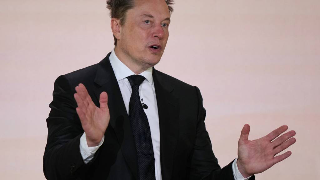Elon Musk will seine KI-Firma nach einem Vorstoss von US-Präsident Donald Trump in SpaceXSI umbenennen.