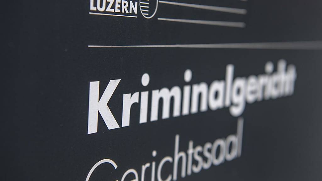 Das Kriminlagericht Luzern befasst sich mit einem brutalen Tötungsdelikt. (Symbolbild)