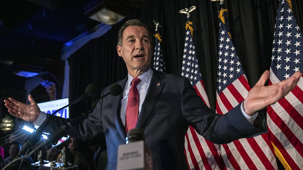 Der ehemalige US-Abgeordnete Tom Suozzi gewann eine Sonderwahl für einen Sitz im Repräsentantenhaus. Foto: Stefan Jeremiah/AP/dpa