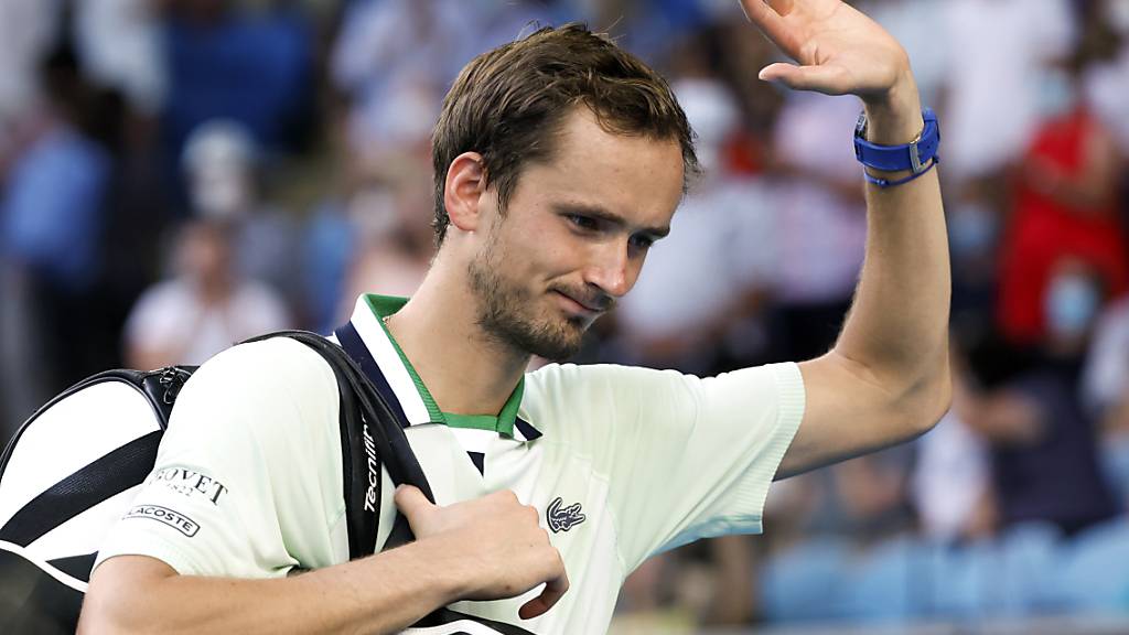 Wimbledon schliesst Medwedew von Turnier aus