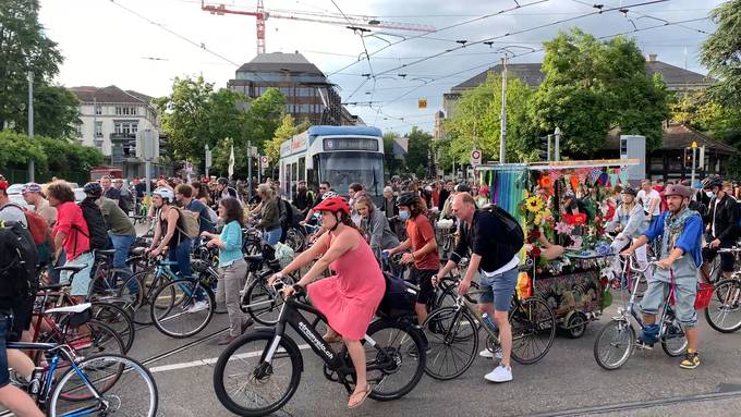 Zürcher Velodemo Critical Mass braucht in Zukunft eine Bewilligung