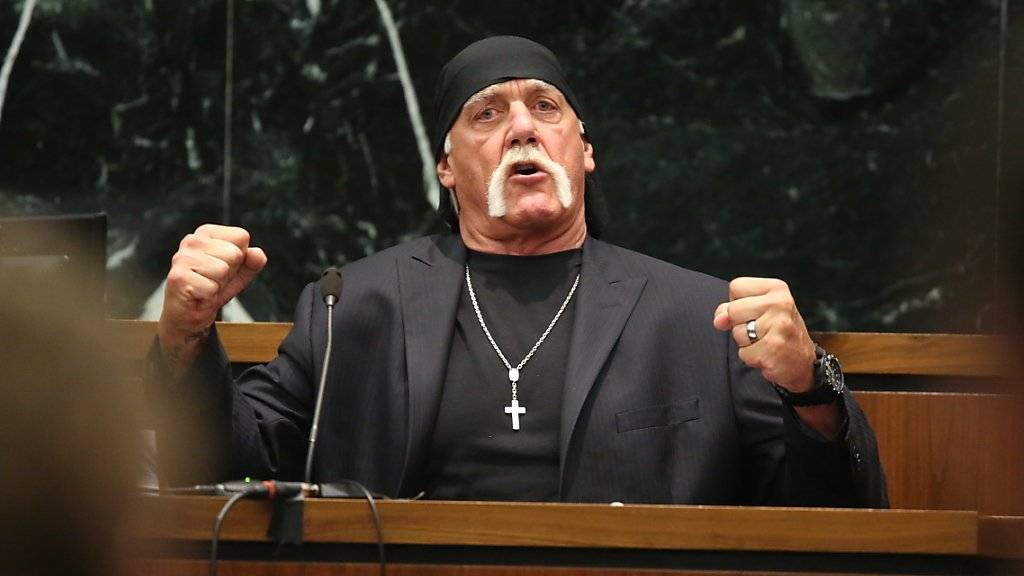 Der weltberühmte Ex-Wrestler Hulk Hogan hat von einer Jury 115 Millionen Dollar Entschädigung für die Veröffentlichung eines heimlich gedrehten Sexvideos zugesprochen erhalten. Bezahlen muss die Internetplattform Gawker. (Archivbild)