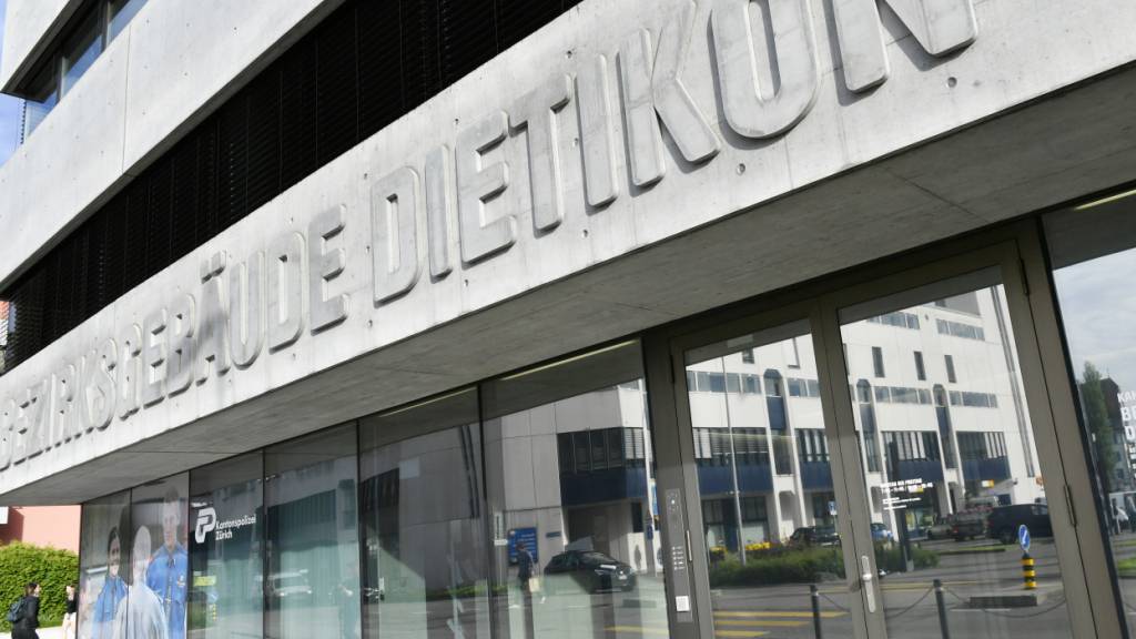 Vor dem Bezirksgericht Dietikon ZH stand am Mittwoch ein 28-Jähriger, der einen 12-Jährigen bei einem Angriff schwer am Kopf verletzt hatte. (Symbolbild)