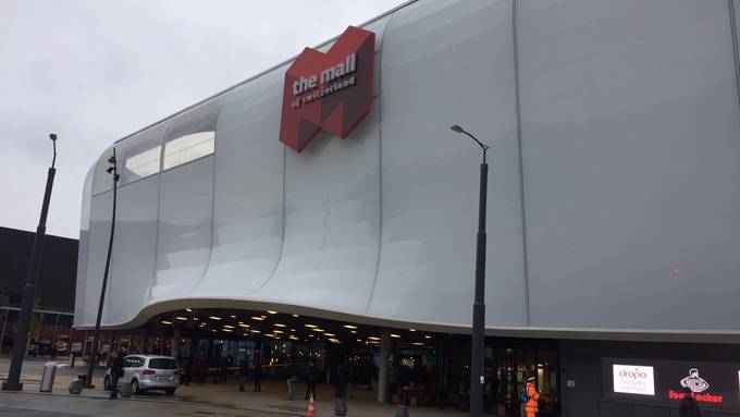 Parkgebühren in Mall of Switzerland verärgern VCS