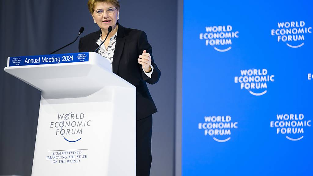 Bundespräsidentin Viola Amherd bei ihrer Eröffnungsrede am Dienstagvormittag am WEF in Davos GR.