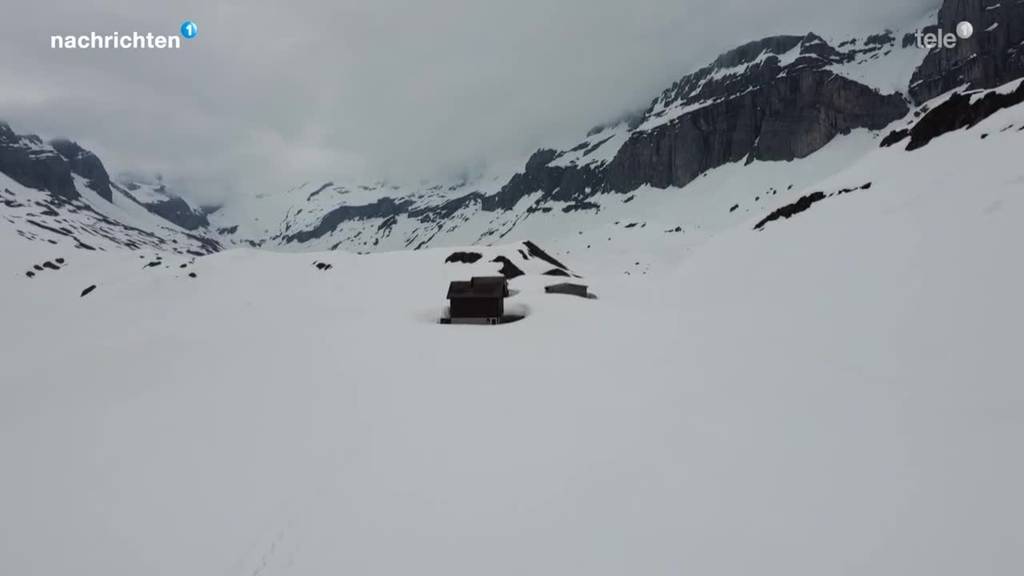 Noch über zwei Meter Schnee auf der Glattalp