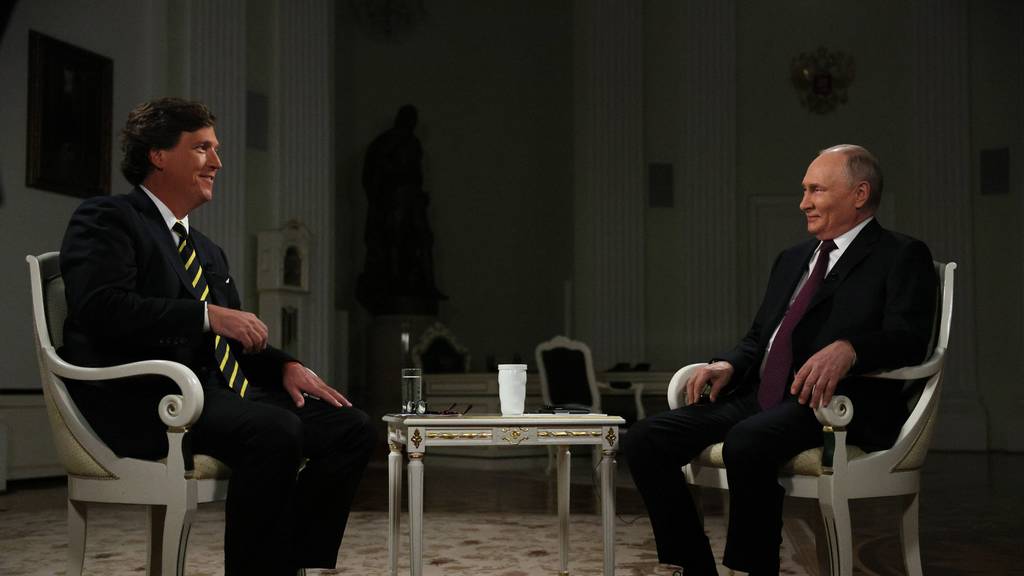 Putin und Carlson