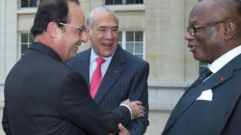 Von links: Frankreichs Präsident François Hollande, OECD-Chef Angel Gurría und Malis Präsident Ibrahim Boubacar Keïta am Donnerstag in Paris.