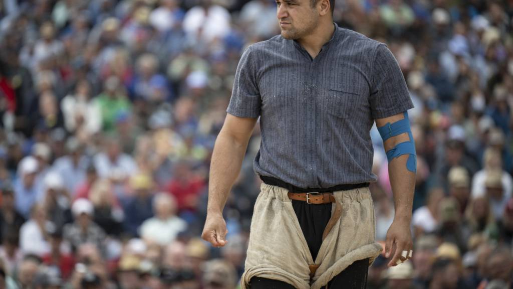 Für den Eidgenossen Marcel Räbsamen ist die Schwing-Saison 2026 vorbei, bevor sie so richtig begonnen hat