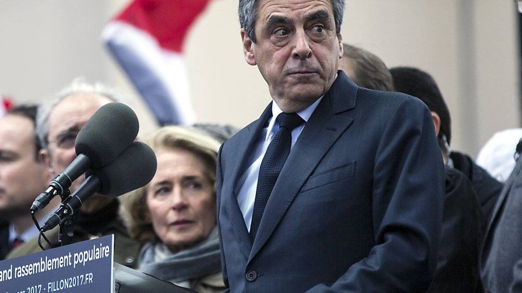 Wahlkampf trotz immer neuen Vorwürfen: Der französische Präsidentschaftskandidat François Fillon. (Archiv)