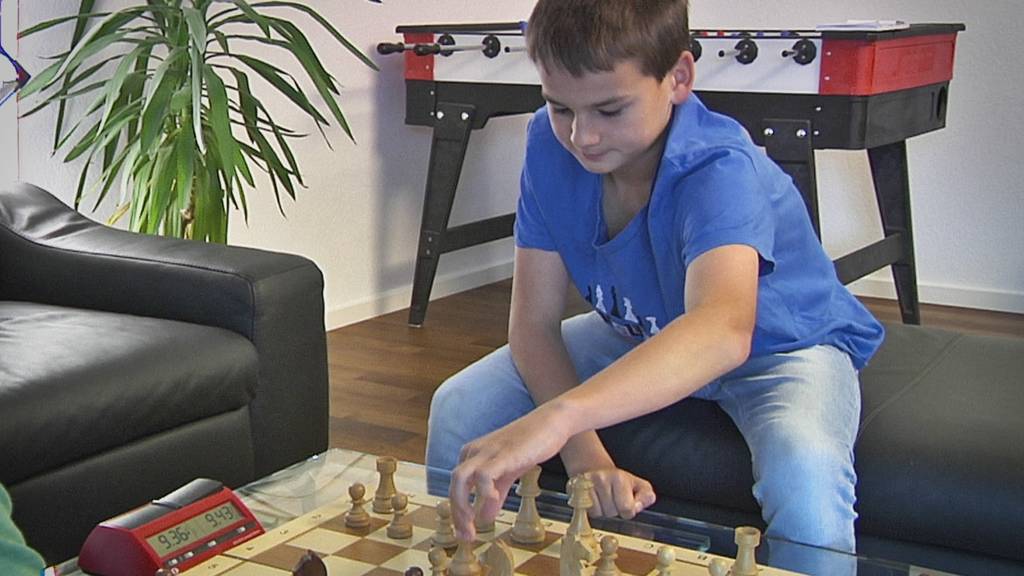 Noah Fecker fährt im September an die Schach-Weltmeisterschaften in Uruguay
