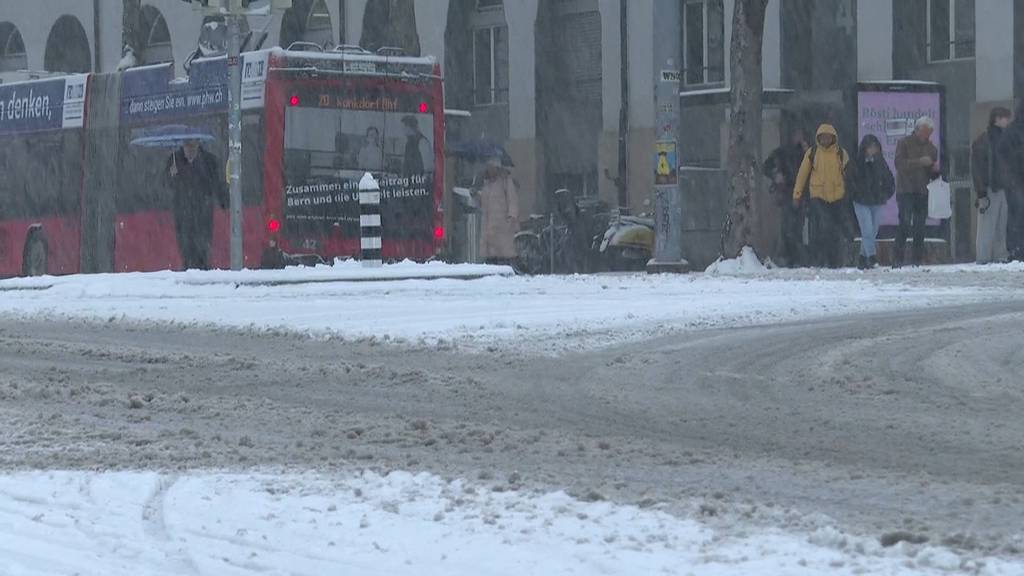 Die Verhältnisse am Donnerstagmorgen sorgen für 70 Unfälle.