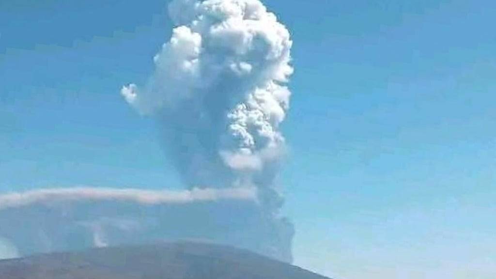 HANDOUT - Der Vulkan Hayli Gubbi ist in Äthiopien ausgebrochen. Foto: Uncredited/Afar Government Communication Bureau/AP/dpa - ACHTUNG: Nur zur redaktionellen Verwendung und nur mit vollständiger Nennung des vorstehenden Credits