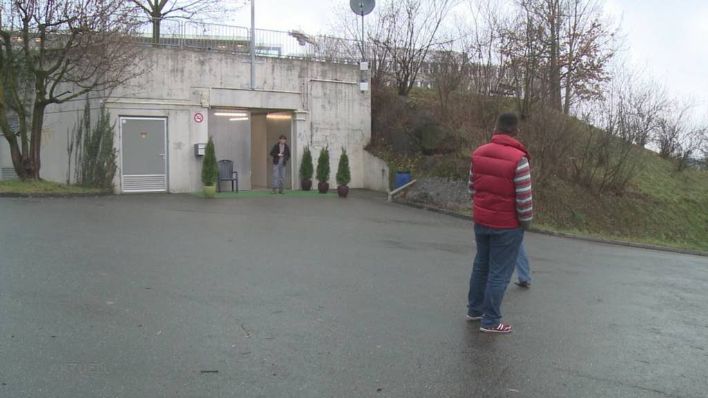 Zu wenige Plätze: Aargau will Familien unterirdisch einquartieren