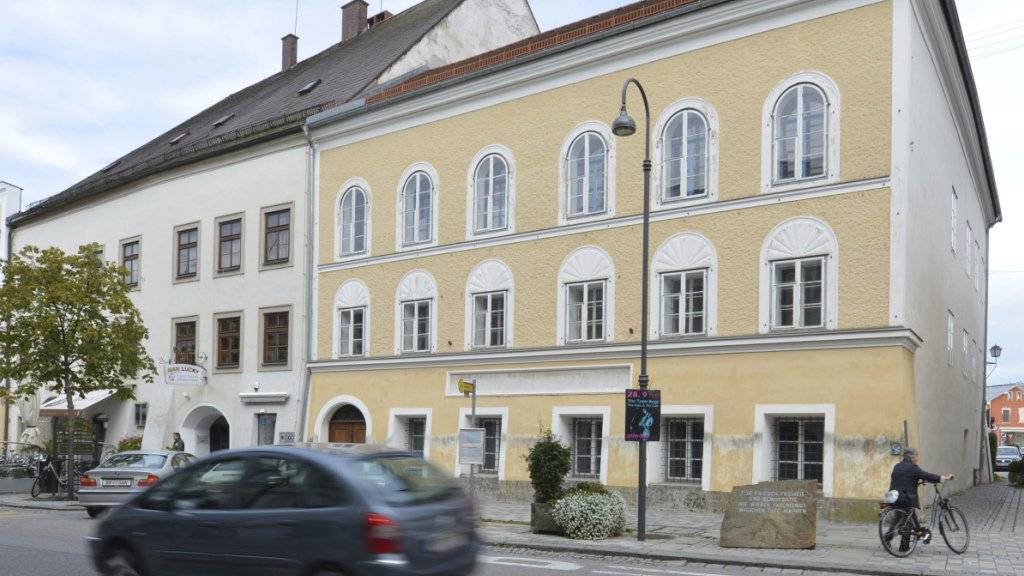 Das Geburtshaus von Adolf Hitler in Braunau am Inn - dessen Eigentümerin wurde laut dem obersten österreichischen Gericht zu Recht enteignet worden.