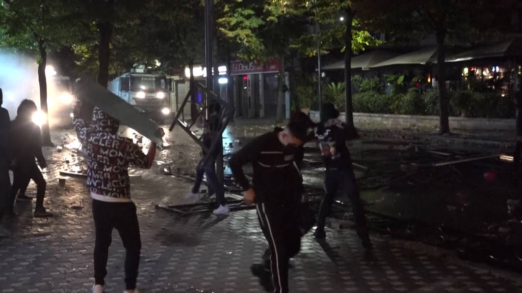 Schwere Ausschreitungen bei Studentenprotesten in Albanien