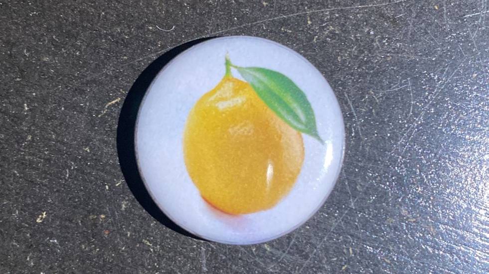 Swiss-Crew soll mit Zitronen-Pins zeigen, wie sauer sie ist