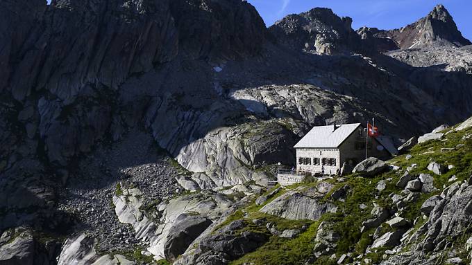 Über 300 Alpbetriebe und Berghütten mit Strom ausgerüstet