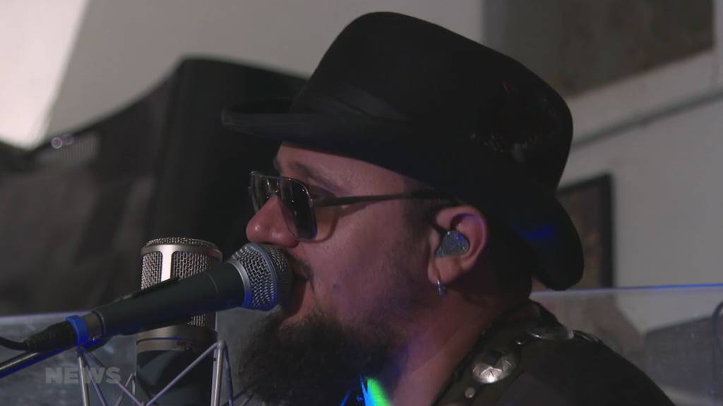 Marc Amacher zeichnet sein Live-Album in Madiswil auf