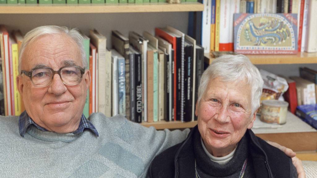 Der Berner Dichter und Theologe Kurt Marti (1921-2017) und seine Frau Hanni haben wohl eine glückliche Ehe geführt. Das zumindest lässt das Langgedicht «Hanni» vermuten, das er nach ihrem Tod schrieb - und das nun in gedruckter Form vorliegt.