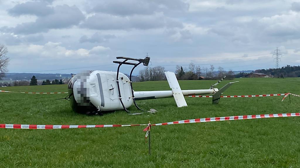 Der Helikopter verunfallte beim Start.