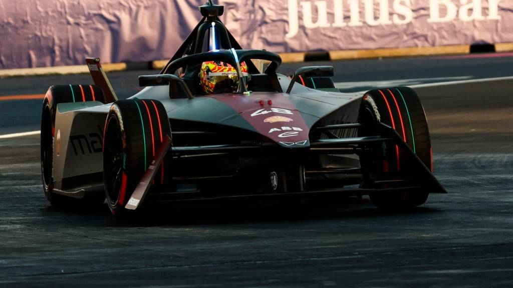 Der Genfer Edoardo Mortara im Formel-E-Autos seines Teams Mahindra