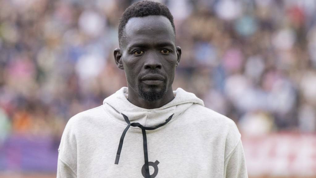 Dominic Lobalu ist derzeit zum Zuschauen verurteilt